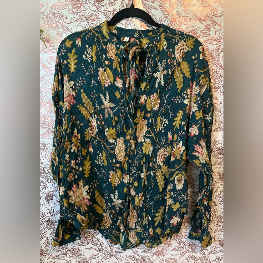 Floral long sleeved blouse